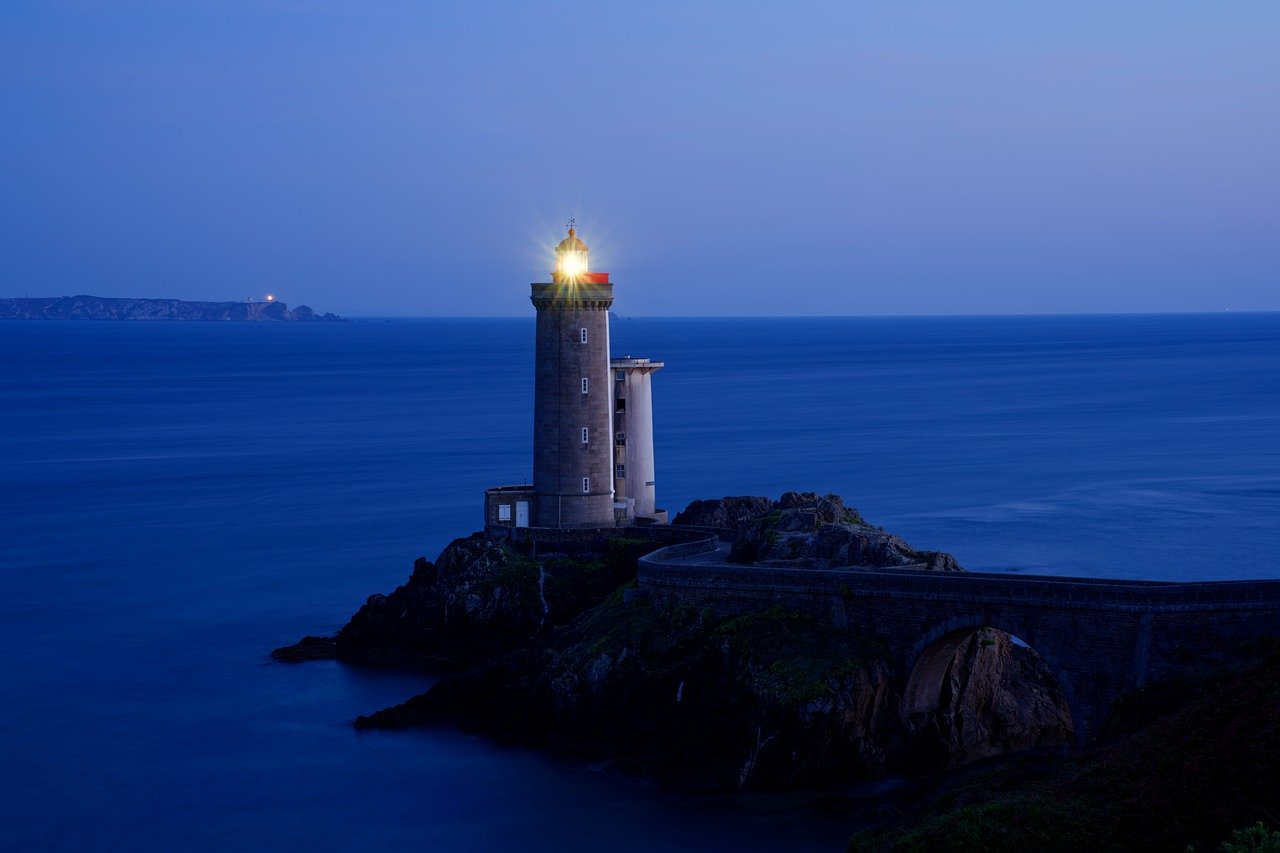 petit minou lighthouse, lighthouse, sea-6582717.jpg
